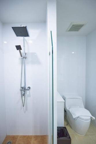 Gallery image of NJOY Prestige Grand Hotel Don Mueang in Lak Si