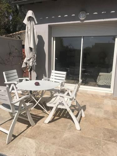 Φωτογραφία από το άλμπουμ του Appartement en bordure de sorgue στο LʼIsle-sur-la-Sorgue