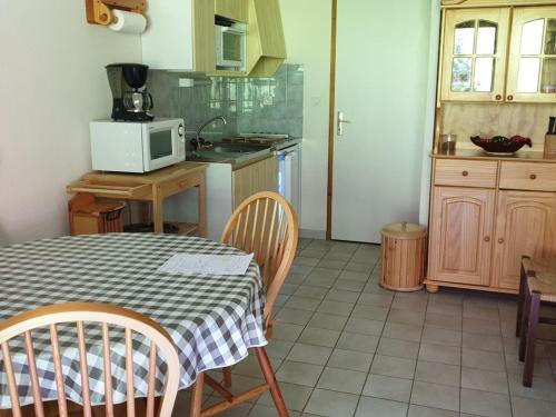 Charmant Duplex 2 Pièces au Pied des Pistes avec Balcon, Garage et Casier à Skis - FR-1-573-58