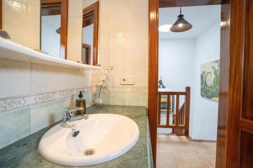 Beautiful Home in Lanzarote 5 mins from Marina