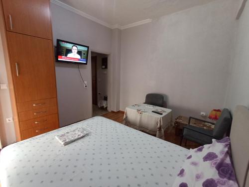 Postel nebo postele na pokoji v ubytování flower apartment-Hilton-US embassy
