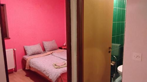 Cama o camas de una habitación en Sobe pri Valentinu