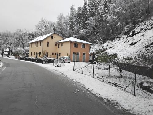 Sobe pri Valentinu en invierno