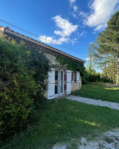 Castres maisonnette proche du centre ville, parking et jardin