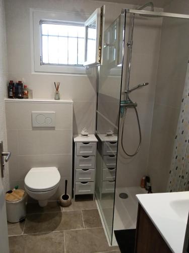 Photo de la galerie de l'établissement Maison entièrement rénovée, à La Londe-les-Maures