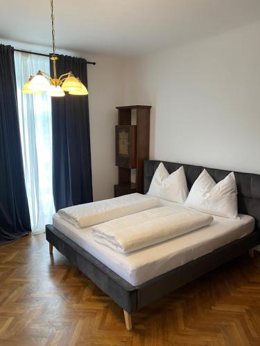 Postel nebo postele na pokoji v ubytování Cervo d'oro Appartement
