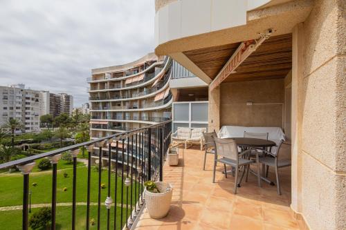 Μπαλκόνι ή βεράντα στο Apartamento con piscina y zonas comunes