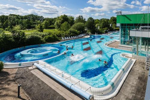 Πισίνα στο ή κοντά στο Haus Roseneck mit gratis Zugang zur Jod-Sole-Therme