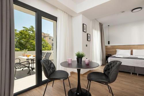 The Meta Stay - Rooftop Access Unique Suite