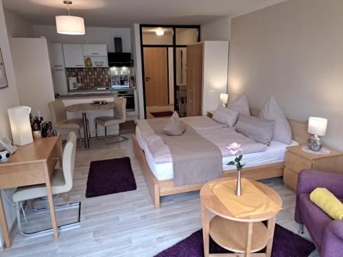 Χώρος καθιστικού στο Haus Roseneck mit gratis Zugang zur Jod-Sole-Therme
