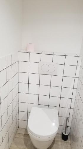 STUDIO indépendant, proche hôpitaux Est
