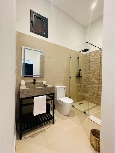 Ένα μπάνιο στο Somptueuse Villa avec Paddle, Hammam et Wi-Fi