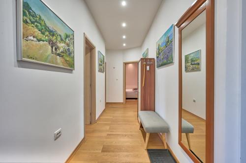 Fotografie z fotogalerie ubytování Apartment Lux Gold Opatija v destinaci Opatija
