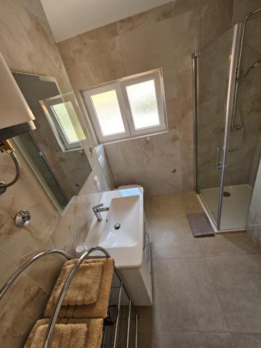 Fotografie z fotogalerie ubytování Beachfront Filip Apartment v Omiši