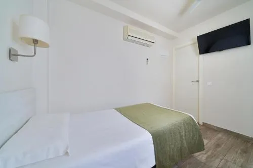 Hostal Sol y Miel photo 23
