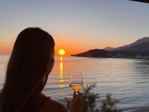 Fotografie z fotogalerie ubytování PotamSea Bliss 3 - Beach Front, Sun Beds & Parking v destinaci Himare