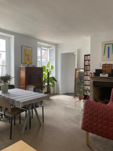 Charming Apartment Paris Saint Germain Saint Michel