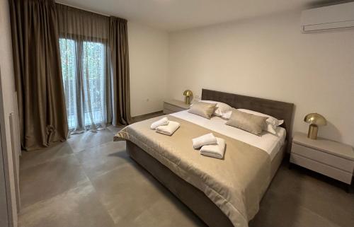 Golden Dream Apartment