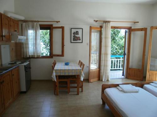 Ένα ή περισσότερα κρεβάτια σε δωμάτιο στο 2 space- selfcatering Apartment Helen No 8
