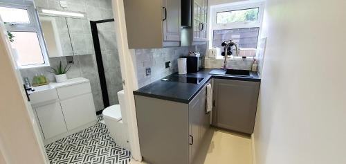 Rose Homestay Brighton - Free parking Ensuite studio room near Brighton Uni photo 31