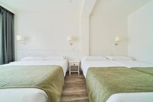 Hostal Sol y Miel photo 18