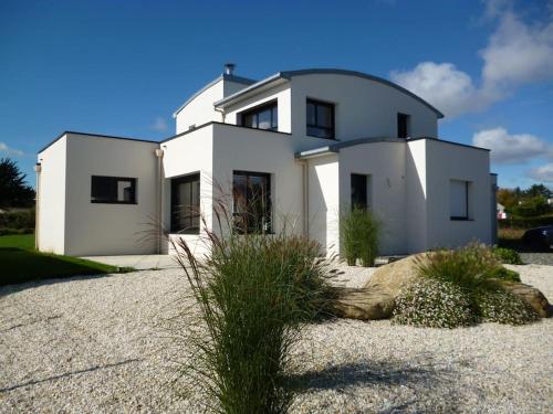 Maison contemporaine vue mer et sauna