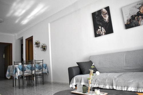Posezení v ubytování Sunny Beach Front Apartment