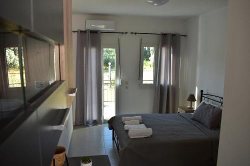 Chliara apartments by Tzalas