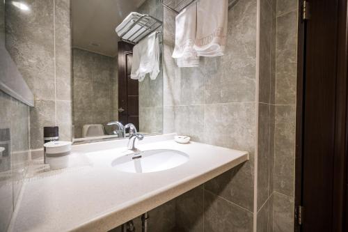 Koupelna v ubytování Amour Hotel