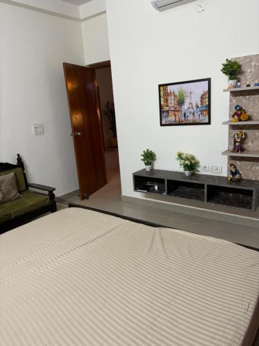 Postel nebo postele na pokoji v ubytování Yb home