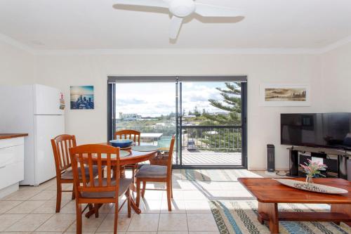 Televisor o centre d'entreteniment de Cottesloe Seaside Bliss