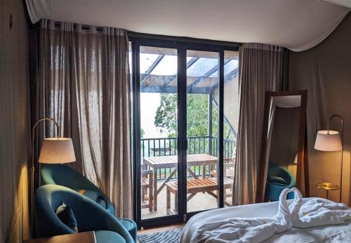 Ένα ή περισσότερα κρεβάτια σε δωμάτιο στο Campper Glamping Munnar