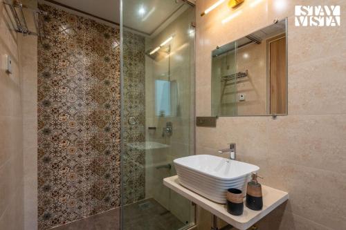 O baie la Mocha House with Indoor Pool, BBQ & Bonfire at Lonavala by StayVista