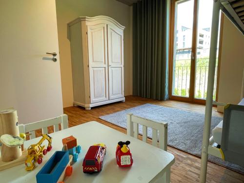 Ένα ή περισσότερα κρεβάτια σε δωμάτιο στο Ferienwohnung Grüner Ausblick