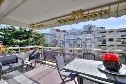 Μπαλκόνι ή βεράντα στο Luxury 4 Stars Apt Croisette