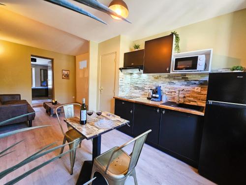 Tout confort ! Ville, Calme, Cinéma privé, Climatisation, Parking, WiFi