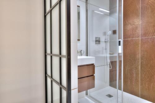 Ένα μπάνιο στο Luxury 4 Stars Apt Croisette