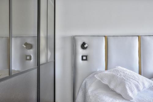 Ένα ή περισσότερα κρεβάτια σε δωμάτιο στο Luxury 4 Stars Apt Croisette