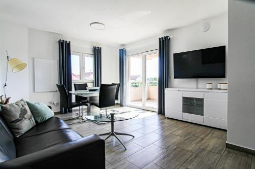 Baka Mara 3 - modern and luxurious