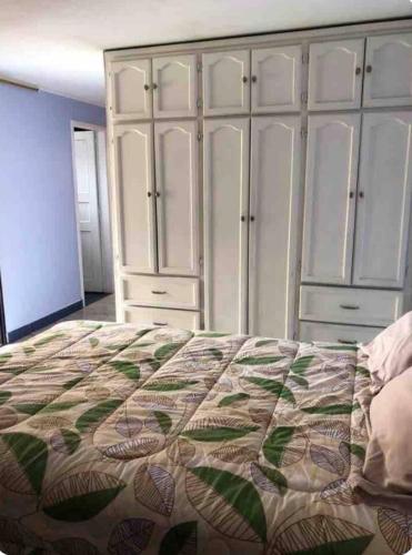Una cama o camas en una habitación de Descansa Relájate y Disfruta