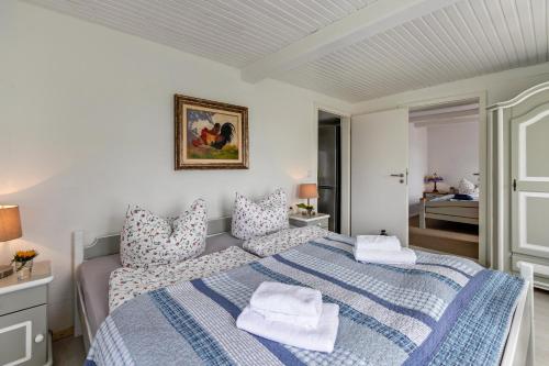Giường trong phòng chung tại Mein Haus
