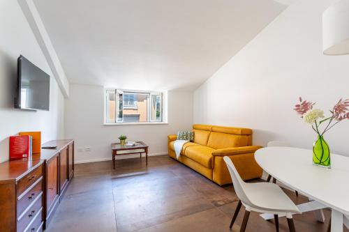 iFlat Bright Brand New 2-Bedroom Apt in Monti