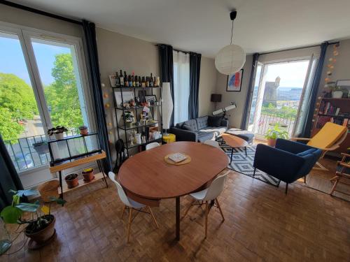 Photo de la galerie de l'établissement Grand appartement vue mer, à Brest