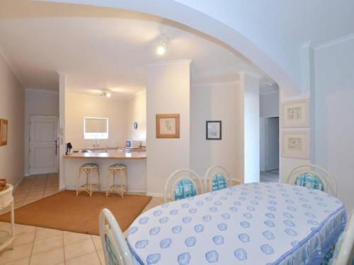 Postel nebo postele na pokoji v ubytování Kaalvoet Self-Catering Apartments