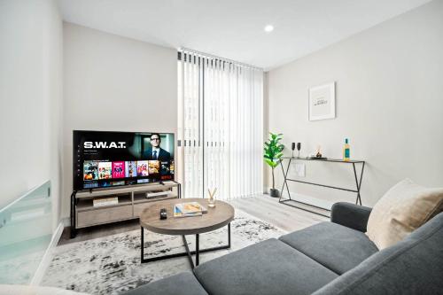 Foto Stylish Apartment - Two Bedrooms - City Centre - Smart TV - WIFI - Top Rated - JQ 1AH 2