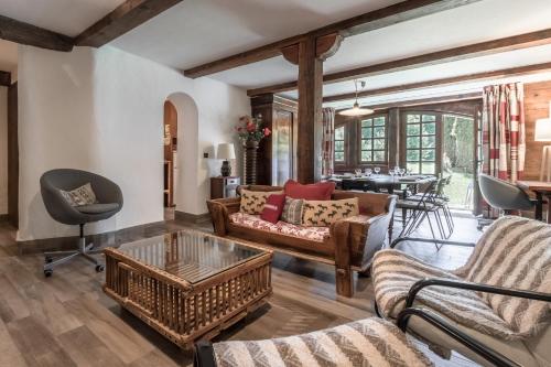 Photo de la galerie de l'établissement Chalet Poya - Maison entiere, aux Houches