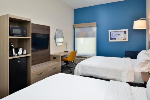 Postel nebo postele na pokoji v ubytování Holiday Inn Express Lewisburg - New Columbia by IHG