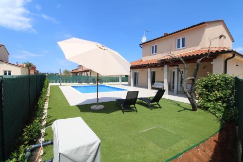 Villa Rose 2352