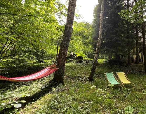 Κήπος έξω από το Meliha's Crib in Brezovica