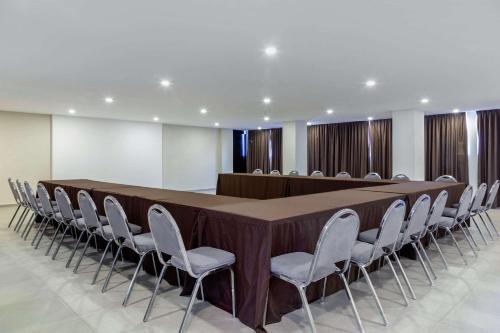 Οι επιχειρηματικές εγκαταστάσεις ή/και οι αίθουσες συνεδριάσεων στο Comfort Inn San Luis Potosi